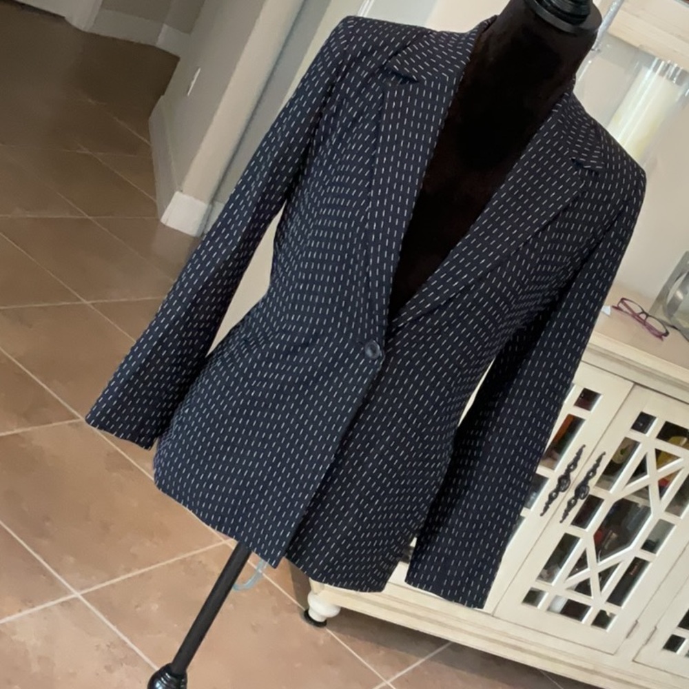 Dana Buchman Navy Pinstripe Blazer